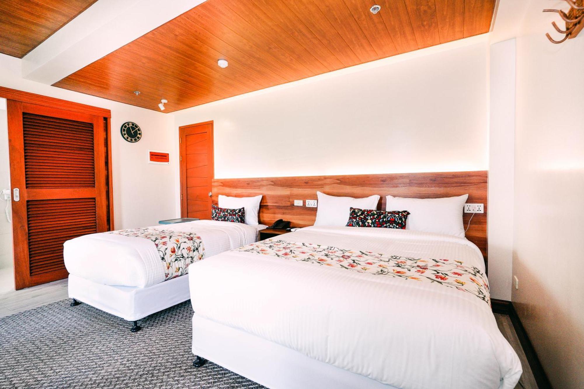 Hotel Kimberly Tagaytay Tagaytay City Buitenkant foto